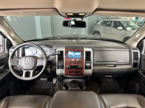 RAM 2500 6.7 I6 24V SLT CABINE DUPLA TURBO DIESEL LARAMIE 4X4 AUTOM�TICO, Foto 17