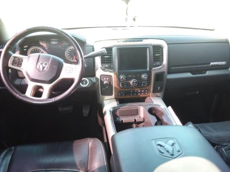 RAM 2500 6.7 I6 24V SLT CABINE DUPLA TURBO DIESEL LARAMIE 4X4 AUTOM�TICO, Foto 4