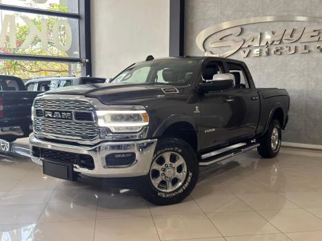 RAM 2500 6.7 I6 24V SLT CABINE DUPLA TURBO DIESEL LARAMIE 4X4 AUTOM�TICO, Foto 2