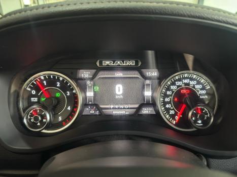 RAM 2500 6.7 I6 24V SLT CABINE DUPLA TURBO DIESEL LARAMIE 4X4 AUTOM�TICO, Foto 16