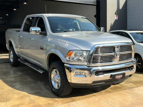 RAM 2500 6.7 I6 24V SLT CABINE DUPLA TURBO DIESEL LARAMIE 4X4 AUTOM�TICO, Foto 2