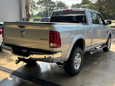 RAM 2500 6.7 I6 24V SLT CABINE DUPLA TURBO DIESEL LARAMIE 4X4 AUTOM�TICO, Foto 3