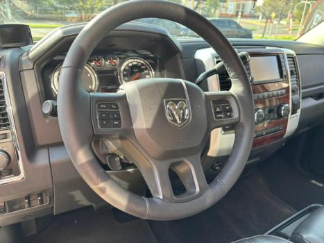 RAM 2500 6.7 I6 24V SLT CABINE DUPLA TURBO DIESEL LARAMIE 4X4 AUTOM�TICO, Foto 5