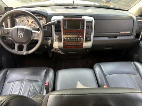 RAM 2500 6.7 I6 24V SLT CABINE DUPLA TURBO DIESEL LARAMIE 4X4 AUTOM�TICO, Foto 6