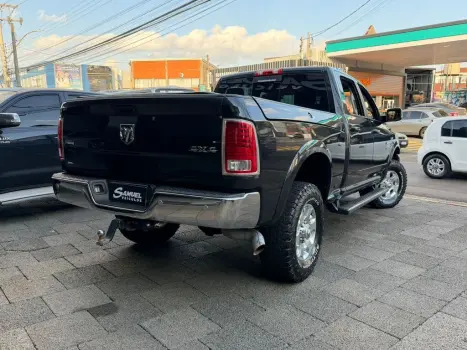 RAM 2500 6.7 I6 24V SLT CABINE DUPLA TURBO DIESEL LARAMIE 4X4 AUTOM�TICO, Foto 7