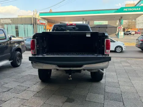 RAM 2500 6.7 I6 24V SLT CABINE DUPLA TURBO DIESEL LARAMIE 4X4 AUTOM�TICO, Foto 15