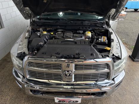 RAM 2500 6.7 I6 24V SLT CABINE DUPLA TURBO DIESEL LARAMIE 4X4 AUTOM�TICO, Foto 17