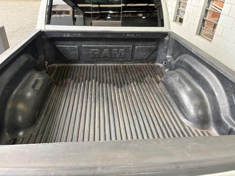 RAM 2500 6.7 I6 24V SLT CABINE DUPLA TURBO DIESEL LARAMIE 4X4 AUTOM�TICO, Foto 23