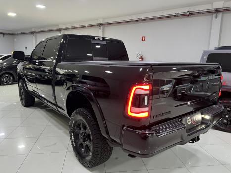 RAM 2500 6.7 I6 24V SLT CABINE DUPLA TURBO DIESEL NIGHT EDITION 4X4 AUTOM�TICO, Foto 2