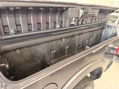 RAM 2500 6.7 I6 24V SLT CABINE DUPLA TURBO DIESEL LARAMIE 4X4 AUTOM�TICO, Foto 9