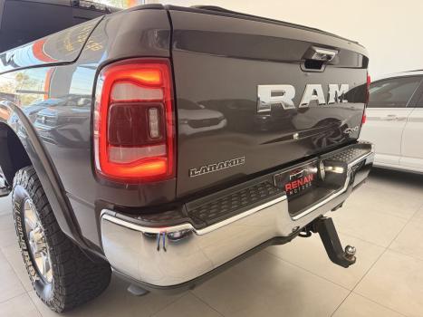 RAM 2500 6.7 I6 24V SLT CABINE DUPLA TURBO DIESEL LARAMIE 4X4 AUTOM�TICO, Foto 13