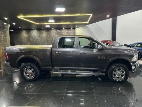 RAM 2500 6.7 I6 24V SLT CABINE DUPLA TURBO DIESEL LARAMIE 4X4 AUTOMÁTICO, Foto 8