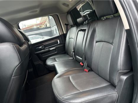 RAM 2500 6.7 I6 24V SLT CABINE DUPLA TURBO DIESEL LARAMIE 4X4 AUTOMÁTICO, Foto 15