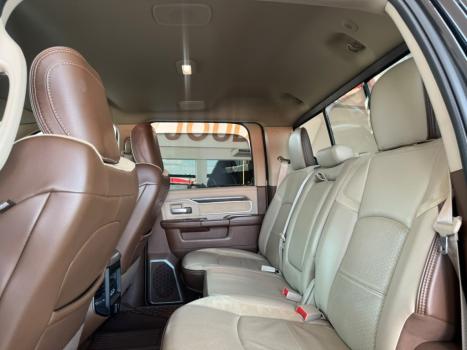 RAM 2500 6.7 I6 24V SLT CABINE DUPLA TURBO DIESEL LARAMIE 4X4 AUTOMÁTICO, Foto 13