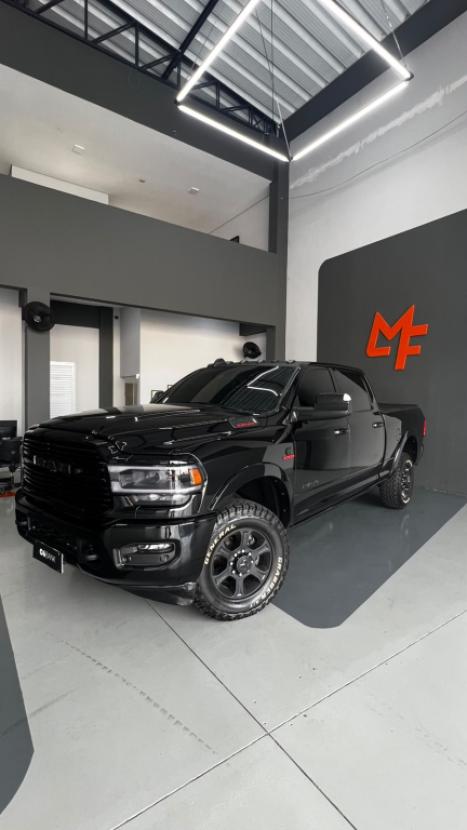 RAM 2500 6.7 I6 24V SLT CABINE DUPLA TURBO DIESEL NIGHT EDITION 4X4 AUTOMÁTICO, Foto 1