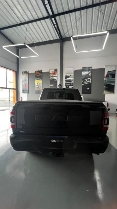 RAM 2500 6.7 I6 24V SLT CABINE DUPLA TURBO DIESEL NIGHT EDITION 4X4 AUTOMÁTICO, Foto 5