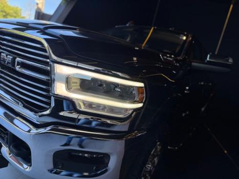 RAM 3500 6.7 I6 LARAMIE CABINE DUPLA TURBO DIESEL AUTOMÁTICO, Foto 3 RAM 3500 6.7 I6 LARAMIE CABINE DUPLA TURBO DIESEL AUTOMÁTICO, Foto 3