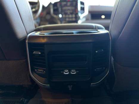 RAM 3500 6.7 I6 LARAMIE CABINE DUPLA TURBO DIESEL AUTOMÁTICO, Foto 12 RAM 3500 6.7 I6 LARAMIE CABINE DUPLA TURBO DIESEL AUTOMÁTICO, Foto 12