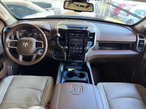 RAM 3500 6.7 I6 LARAMIE CABINE DUPLA TURBO DIESEL AUTOMÁTICO, Foto 13 RAM 3500 6.7 I6 LARAMIE CABINE DUPLA TURBO DIESEL AUTOMÁTICO, Foto 13