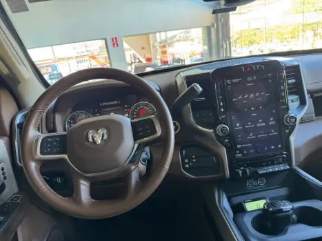 RAM 3500 6.7 I6 LARAMIE CABINE DUPLA TURBO DIESEL AUTOMÁTICO, Foto 14 RAM 3500 6.7 I6 LARAMIE CABINE DUPLA TURBO DIESEL AUTOMÁTICO, Foto 14