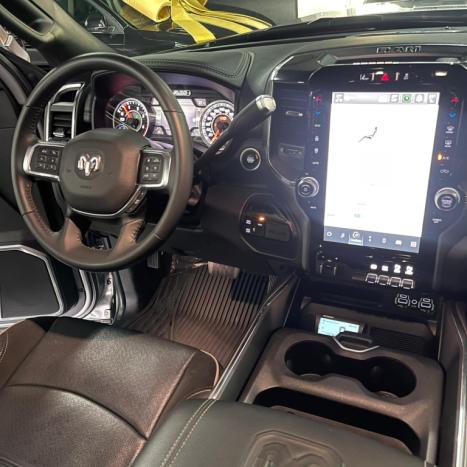 RAM 3500 6.7 I6 LARAMIE NIGHT EDITION CABINE DUPLA 4X4 TURBO DIESEL AUTOMTICO, Foto 17