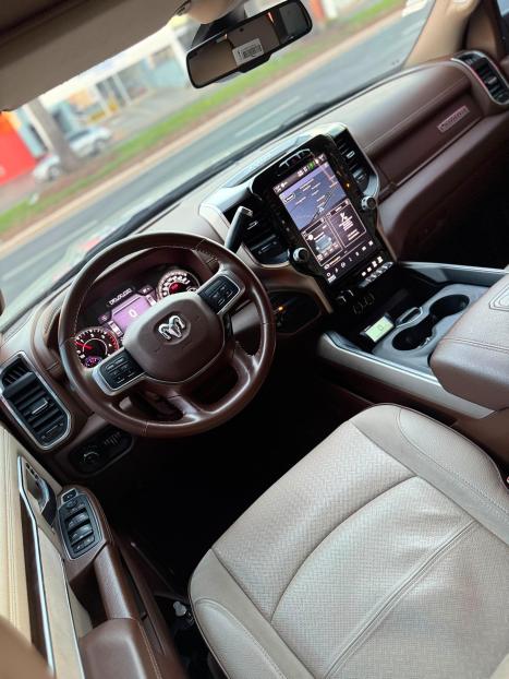 RAM 3500 6.7 I6 LARAMIE CABINE DUPLA TURBO DIESEL AUTOM�TICO, Foto 6