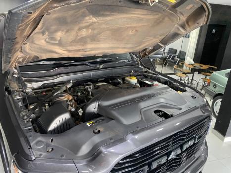 RAM 3500 6.7 I6 LARAMIE CABINE DUPLA TURBO DIESEL AUTOM�TICO, Foto 17