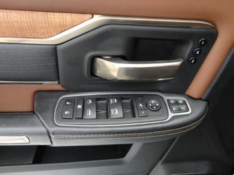 RAM 3500 6.7 I6 LIMITED LONG HORN CABINE DUPLA 4X4 TURBO DIESEL AUTOMTICO, Foto 19