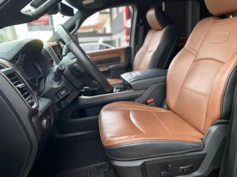 RAM 3500 6.7 I6 LIMITED LONG HORN CABINE DUPLA 4X4 TURBO DIESEL AUTOM�TICO, Foto 19