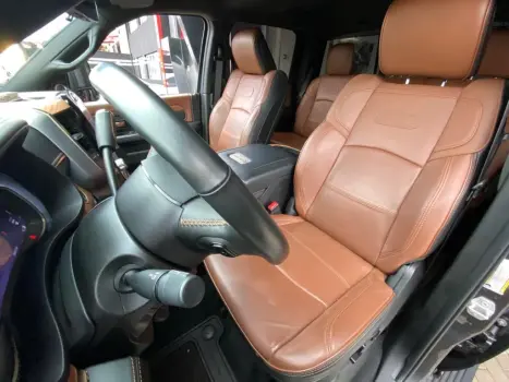 RAM 3500 6.7 I6 LIMITED LONG HORN CABINE DUPLA 4X4 TURBO DIESEL AUTOM�TICO, Foto 21
