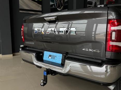 RAM 3500 6.7 I6 LIMITED LARAMIE CABINE DUPLA TURBO DIESEL AUTOM�TICO, Foto 5