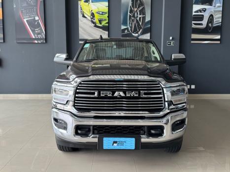 RAM 3500 6.7 I6 LIMITED LARAMIE CABINE DUPLA TURBO DIESEL AUTOM�TICO, Foto 7