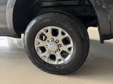 RAM 3500 6.7 I6 LIMITED LARAMIE CABINE DUPLA TURBO DIESEL AUTOM�TICO, Foto 9