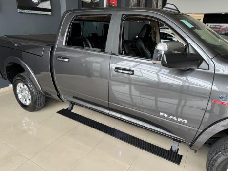 RAM 3500 6.7 I6 LIMITED LARAMIE CABINE DUPLA TURBO DIESEL AUTOM�TICO, Foto 10
