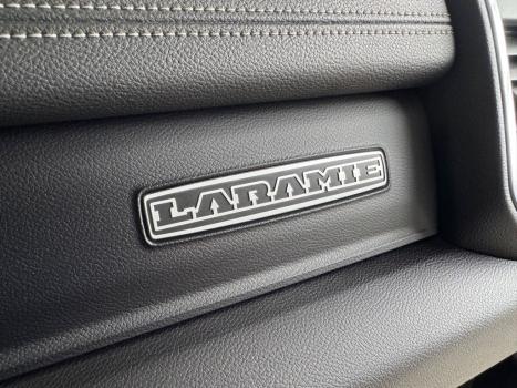 RAM 3500 6.7 I6 LIMITED LARAMIE CABINE DUPLA TURBO DIESEL AUTOM�TICO, Foto 18