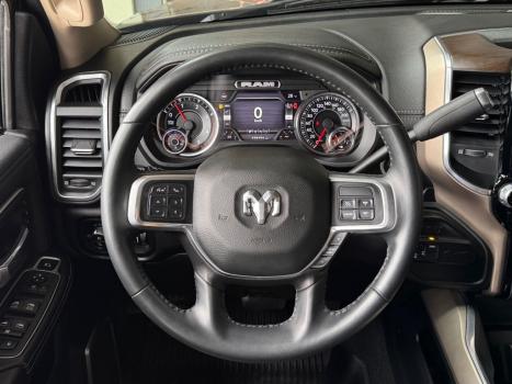 RAM 3500 6.7 I6 LIMITED LARAMIE CABINE DUPLA TURBO DIESEL AUTOM�TICO, Foto 20