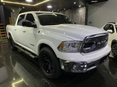 RAM Classic 5.7 V8 32V 4P HEMI LARAMIE AUTOMTICO, Foto 3