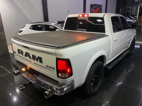 RAM Classic 5.7 V8 32V 4P HEMI LARAMIE AUTOMTICO, Foto 8