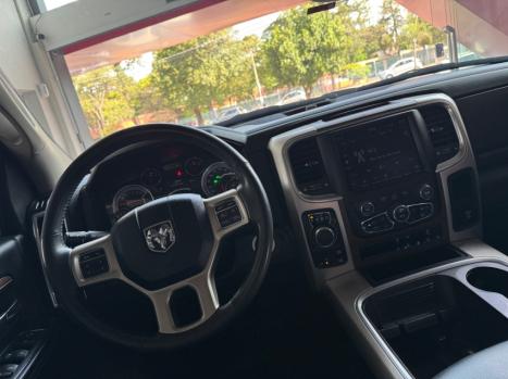 RAM Classic 5.7 V8 32V 4P HEMI LARAMIE AUTOMTICO, Foto 12
