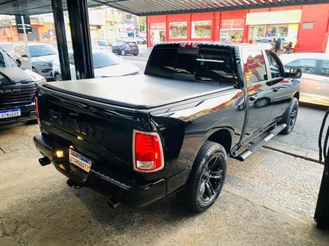 RAM Classic 5.7 V8 32V 4P HEMI LARAMIE NIGHT EDITION AUTOMÁTICO, Foto 5 RAM Classic 5.7 V8 32V 4P HEMI LARAMIE NIGHT EDITION AUTOMÁTICO, Foto 5