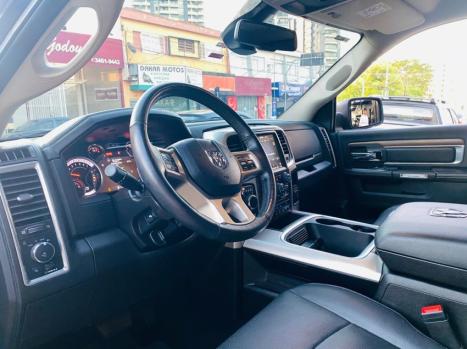 RAM Classic 5.7 V8 32V 4P HEMI LARAMIE NIGHT EDITION AUTOMÁTICO, Foto 12 RAM Classic 5.7 V8 32V 4P HEMI LARAMIE NIGHT EDITION AUTOMÁTICO, Foto 12