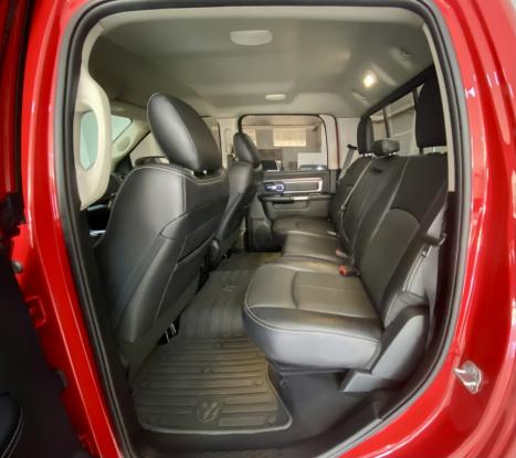 RAM Classic 5.7 V8 32V 4P HEMI LARAMIE AUTOMÁTICO, Foto 6 RAM Classic 5.7 V8 32V 4P HEMI LARAMIE AUTOMÁTICO, Foto 6