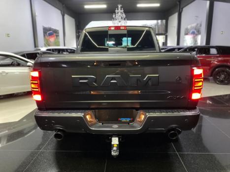 RAM Classic 5.7 V8 32V 4P HEMI LARAMIE NIGHT EDITION AUTOMTICO, Foto 6