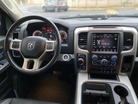 RAM Classic 5.7 V8 32V 4P HEMI LARAMIE AUTOMTICO, Foto 18