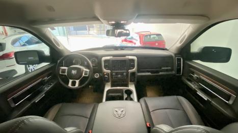 RAM Classic 5.7 V8 32V 4P HEMI LARAMIE NIGHT EDITION AUTOM�TICO, Foto 10