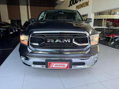 RAM Classic 5.7 V8 32V 4P HEMI LARAMIE AUTOM�TICO, Foto 2