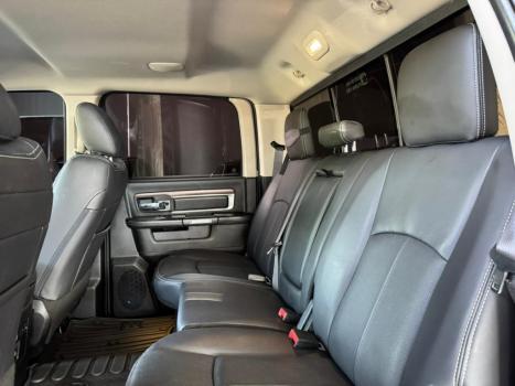 RAM Classic 5.7 V8 32V 4P HEMI LARAMIE AUTOM�TICO, Foto 10
