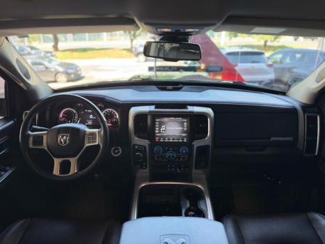 RAM Classic 5.7 V8 32V 4P HEMI LARAMIE AUTOM�TICO, Foto 11