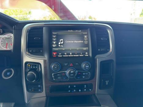 RAM Classic 5.7 V8 32V 4P HEMI LARAMIE AUTOM�TICO, Foto 16