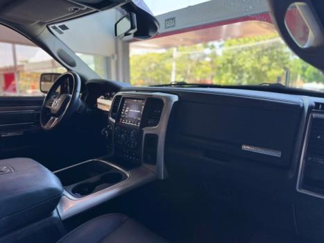 RAM Classic 5.7 V8 32V 4P HEMI LARAMIE AUTOM�TICO, Foto 18